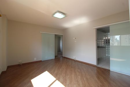 Sala de apartamento para alugar com 3 quartos, 103m² em Indianópolis, São Paulo