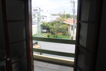 Casa à venda com 390m², 4 quartos e 6 vagasSacada da Suíte 3