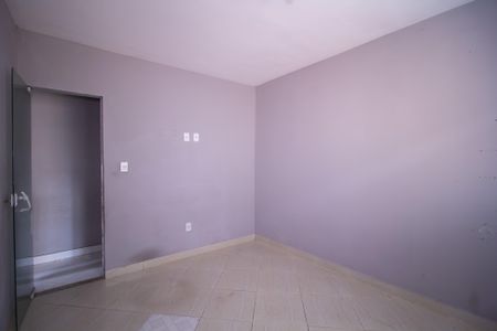 Quarto 1 de apartamento para alugar com 2 quartos, 53m² em Jardim California, São Gonçalo