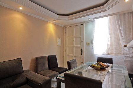 Apartamento para alugar com 55m², 3 quartos e sem vaga