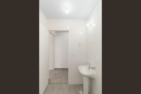 Banheiro de casa para alugar com 1 quarto, 74m² em Vila Ema, São Paulo