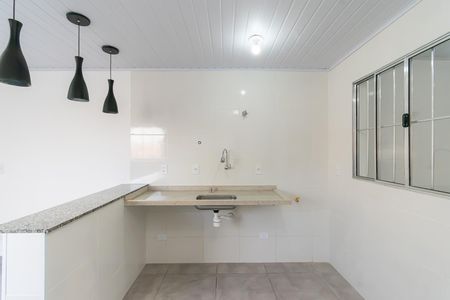 Cozinha de casa para alugar com 1 quarto, 74m² em Vila Ema, São Paulo