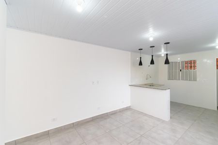 Sala de casa para alugar com 1 quarto, 74m² em Vila Ema, São Paulo