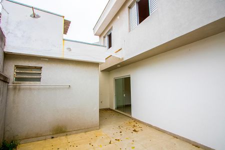 Casa para alugar com 208m², 3 quartos e 2 vagasQuintal