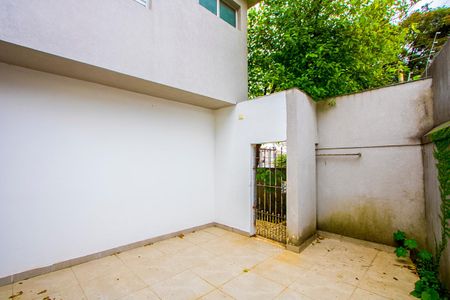 Casa para alugar com 208m², 3 quartos e 2 vagasQuintal