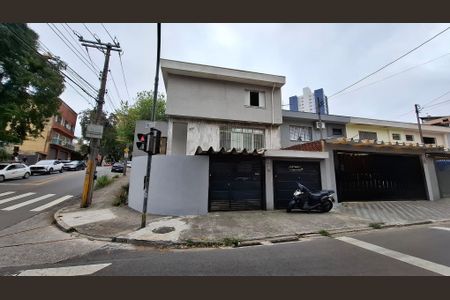 Casa para alugar com 208m², 3 quartos e 2 vagasFachada