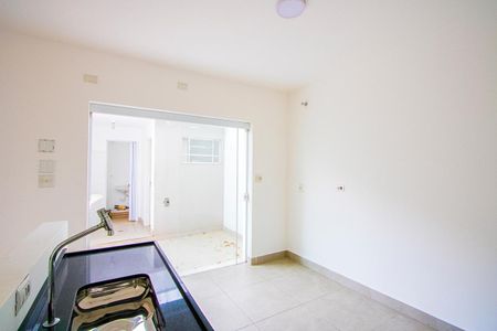 Casa para alugar com 208m², 3 quartos e 2 vagasCozinha