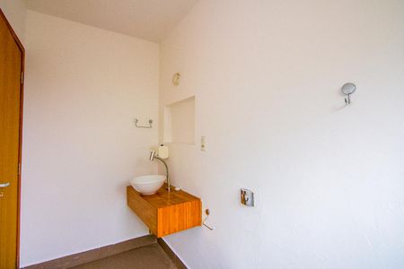 Casa para alugar com 208m², 3 quartos e 2 vagasBanheiro do quarto 1