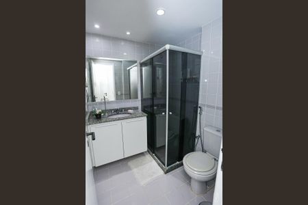 Banheiro de apartamento à venda com 2 quartos, 72m² em Barra da Tijuca, Rio de Janeiro