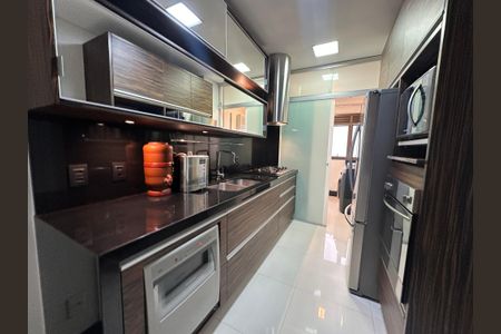 Apartamento à venda com 118m², 3 quartos e 2 vagasCozinha