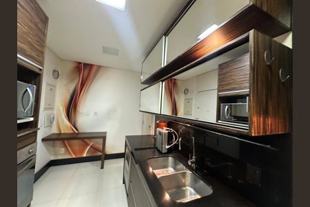 Apartamento à venda com 118m², 3 quartos e 2 vagasCozinha