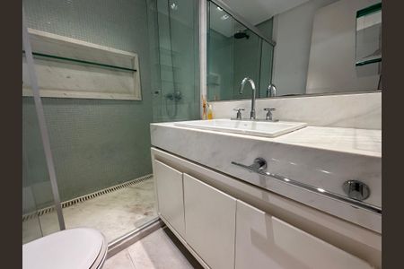 Apartamento à venda com 118m², 3 quartos e 2 vagasBanheiro da Suíte 1