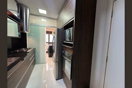 Apartamento à venda com 118m², 3 quartos e 2 vagasCozinha