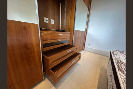 Apartamento à venda com 118m², 3 quartos e 2 vagasSuíte 1
