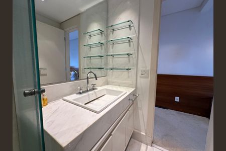 Apartamento à venda com 118m², 3 quartos e 2 vagasBanheiro da Suíte 1