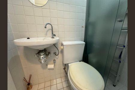 Apartamento à venda com 118m², 3 quartos e 2 vagasBanheiro de serviço