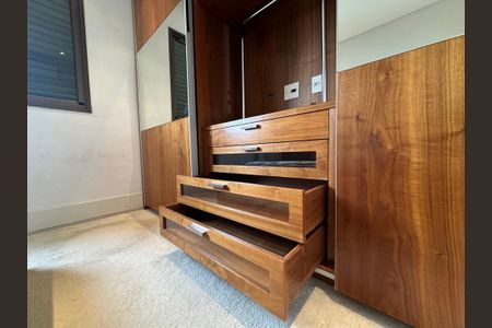 Apartamento à venda com 118m², 3 quartos e 2 vagasSuíte 1
