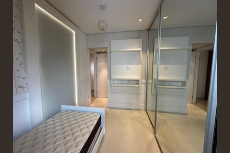 Apartamento à venda com 118m², 3 quartos e 2 vagasSuíte 2