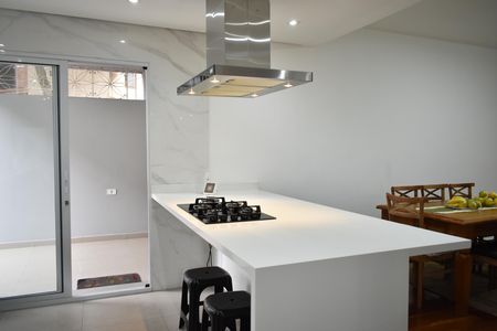 Cozinha de casa à venda com 3 quartos, 250m² em Planalto Paulista, São Paulo