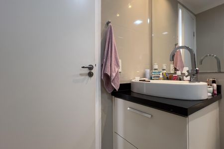 Apartamento à venda com 62m², 3 quartos e 1 vaga Apartamento à venda com 62m², 3 quartos e 1 vagaBanheiro