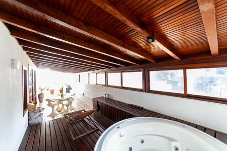 Apartamento à venda com 280m², 3 quartos e 2 vagas Apartamento à venda com 280m², 3 quartos e 2 vagasCobertura