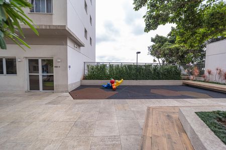 Apartamento para alugar com 37m², 2 quartos e sem vaga Apartamento para alugar com 37m², 2 quartos e sem vagaÁrea comum - Playground