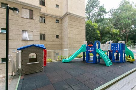 Apartamento para alugar com 52m², 2 quartos e 1 vaga Apartamento para alugar com 52m², 2 quartos e 1 vagaÁrea comum - Playground