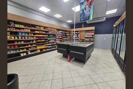 Apartamento à venda com 87m², 4 quartos e 2 vagasMercado