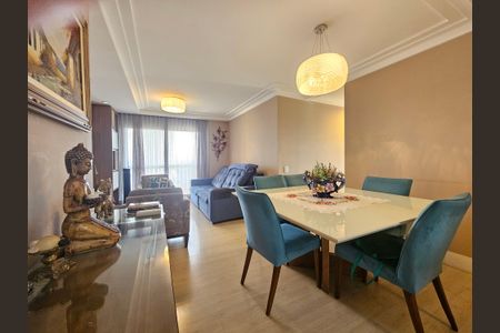 Apartamento à venda com 87m², 4 quartos e 2 vagasSala