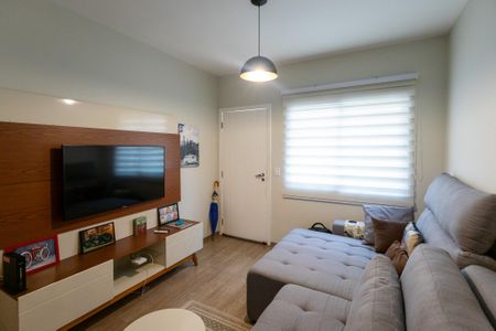 Casa de condomínio à venda com 101m², 2 quartos e 2 vagas Casa de condomínio à venda com 101m², 2 quartos e 2 vagasSala de estar