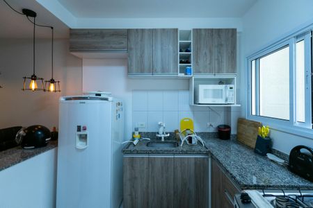 Casa de condomínio à venda com 101m², 2 quartos e 2 vagas Casa de condomínio à venda com 101m², 2 quartos e 2 vagasCozinha americana