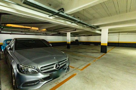 Casa de condomínio à venda com 101m², 2 quartos e 2 vagas Casa de condomínio à venda com 101m², 2 quartos e 2 vagasVagas