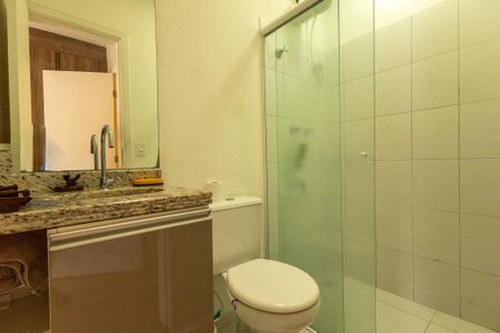 Casa de condomínio à venda com 101m², 2 quartos e 2 vagas Casa de condomínio à venda com 101m², 2 quartos e 2 vagasBanheiro da Suíte 1