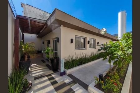 Apartamento para alugar com 42m², 2 quartos e 1 vaga Apartamento para alugar com 42m², 2 quartos e 1 vagaÁrea comum - Salão de festas