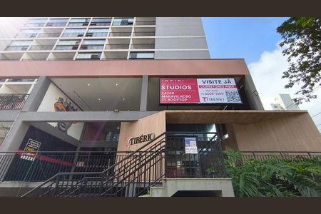 Studio para alugar com 28m², 1 quarto e sem vagaFachada + Plaquinha