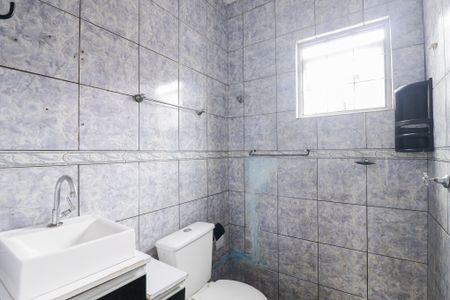Casa para alugar com 60m², 2 quartos e sem vagaBanheiro