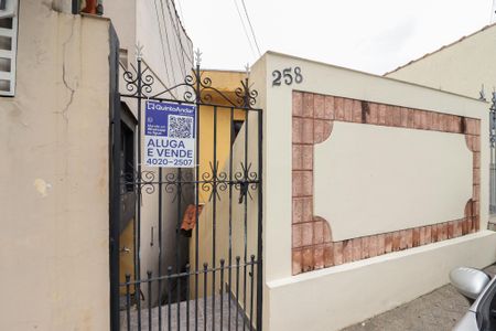 Casa para alugar com 60m², 2 quartos e sem vagaFachada