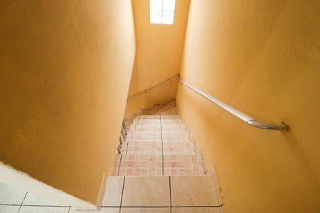 Casa para alugar com 60m², 2 quartos e sem vagaEscada