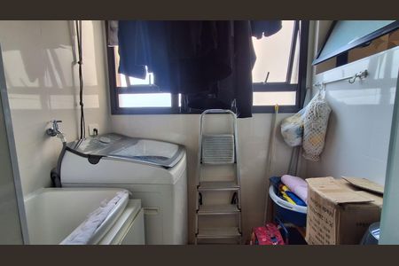 Apartamento à venda com 68m², 3 quartos e 2 vagasÁrea de Serviço 