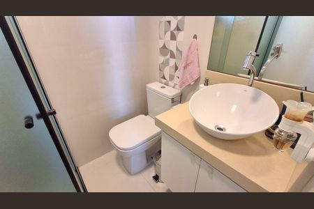 Apartamento à venda com 68m², 3 quartos e 2 vagasBanheiro Social 