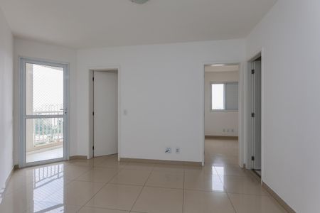 Sala de apartamento para alugar com 2 quartos, 52m² em Jardim Monte Alegre, Taboão da Serra