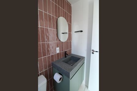 Banheiro de apartamento para alugar com 1 quarto, 27m² em Vila Butantã, São Paulo