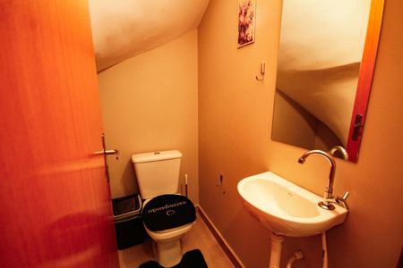 Casa de condomínio para alugar com 64m², 2 quartos e 1 vagaBanheiro Social