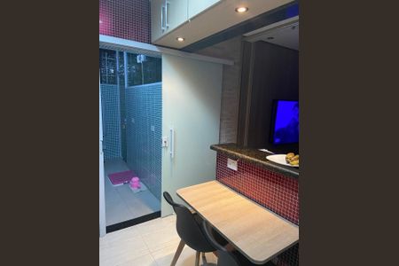 Cozinha de casa de condomínio à venda com 2 quartos, 75m² em Vila Jacuí, São Paulo