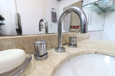 Apartamento à venda com 95m², 3 quartos e 2 vagasBanheiro da Suíte - Torneira