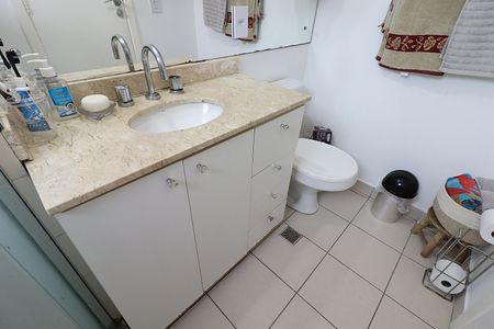 Apartamento à venda com 95m², 3 quartos e 2 vagasBanheiro da Suíte