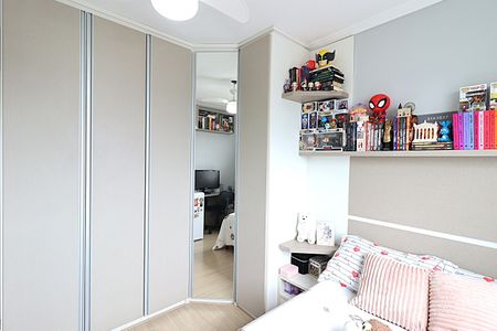 Apartamento à venda com 95m², 3 quartos e 2 vagasQuarto 2