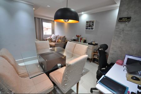 Apartamento à venda com 53m², 2 quartos e 1 vagaSala