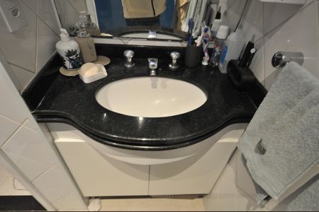 Apartamento à venda com 53m², 2 quartos e 1 vagaBanheiro