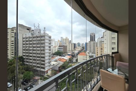 Apartamento para alugar com 70m², 2 quartos e 1 vagaVaranda